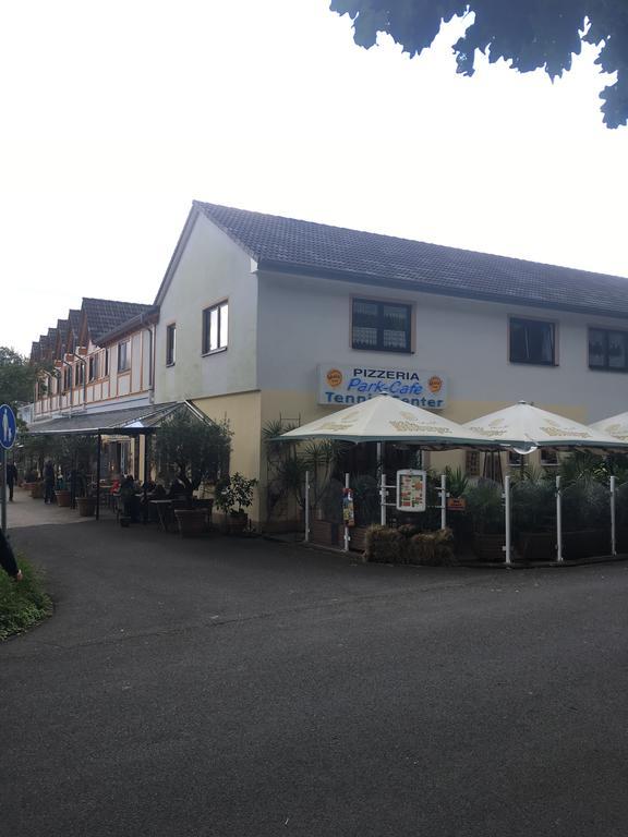 Ferienwohnungen Park Cafe Am Kurpark Bernkastel-Kues Bagian luar foto